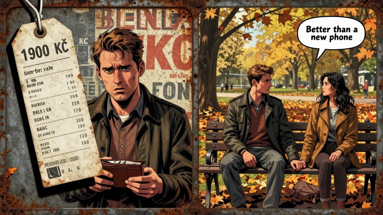 Muž hledí na cenu terapie 1900 Kč a poté drží ruku partnerky na lavičce.